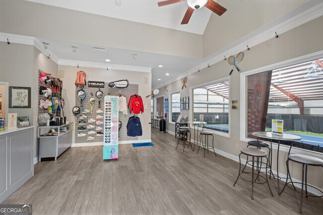 Building Photo - 2045 Kent Ct