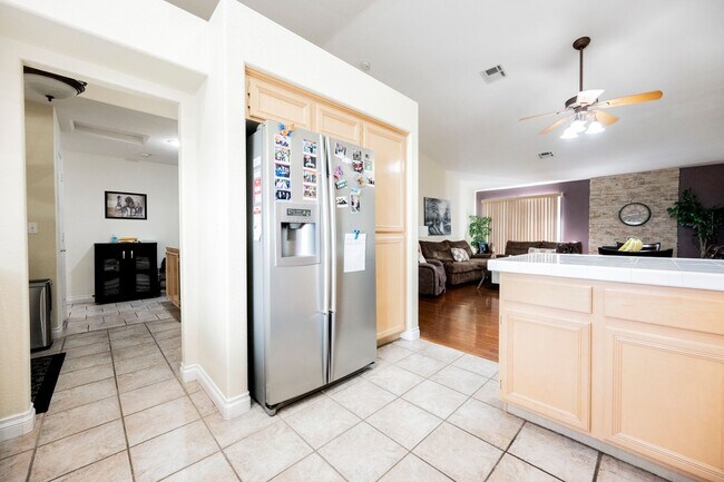 Building Photo - Summerlin - Single Story Townhome -