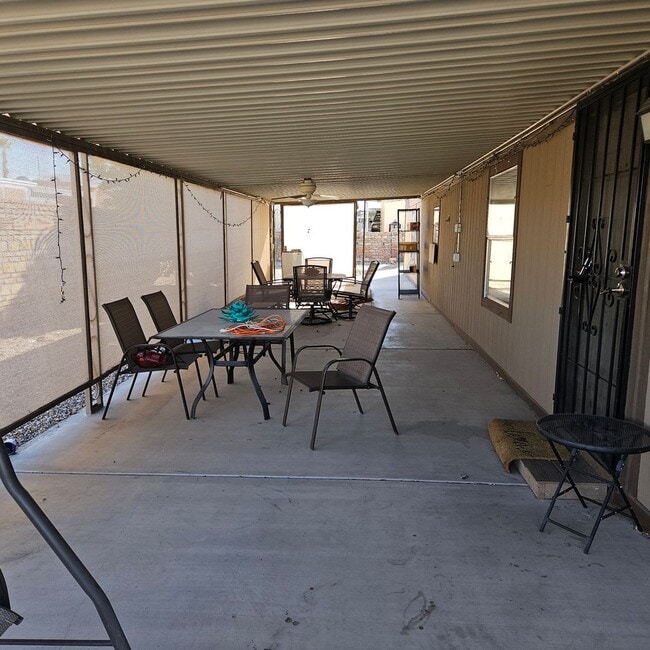 Building Photo - Furnished 2 bedroom, 2 bath available now