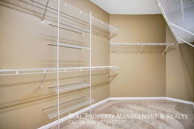 Building Photo - 3 BR / 2 BA Condo In Stonebridge Commons