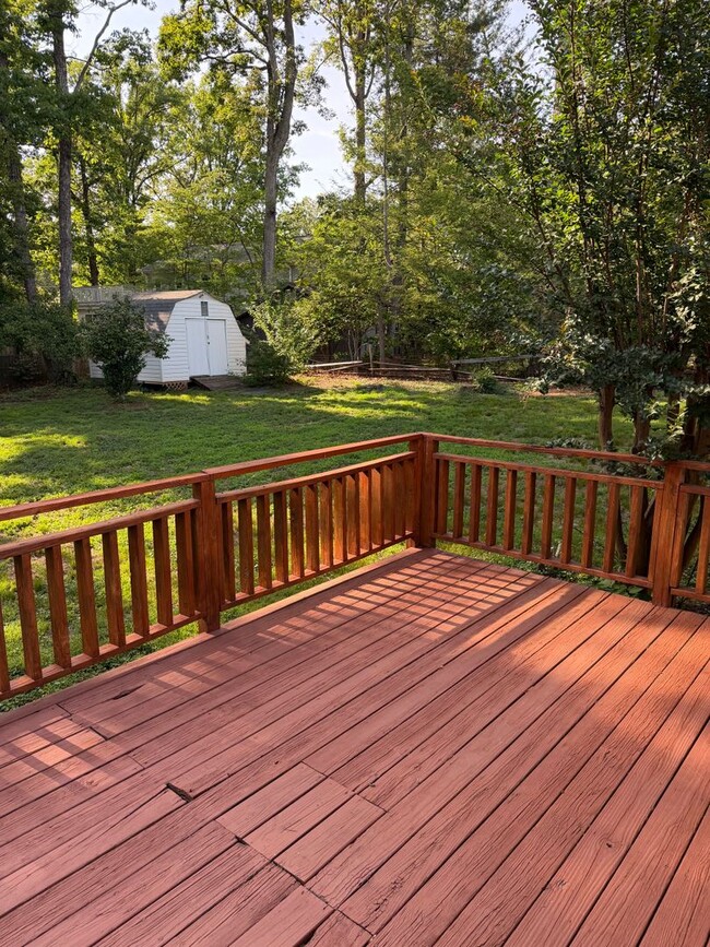 Building Photo - 1311 Clover Ln