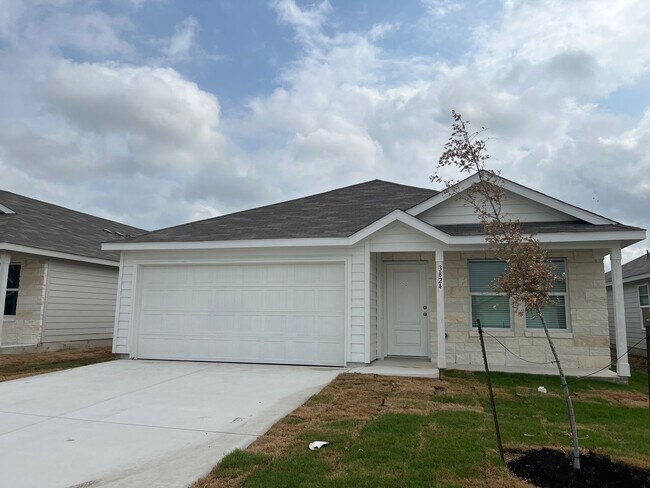 Building Photo - Great New Construction 3/2 Home In Waters Edge