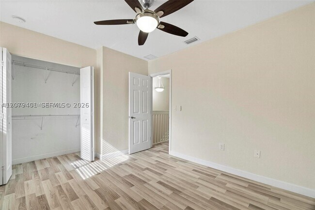 Building Photo - 8989 SW 17th Ct