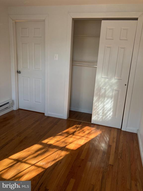 Building Photo - 1920 Fontain St