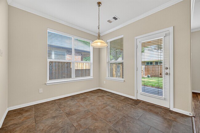 Building Photo - 211 New Harmony Trail