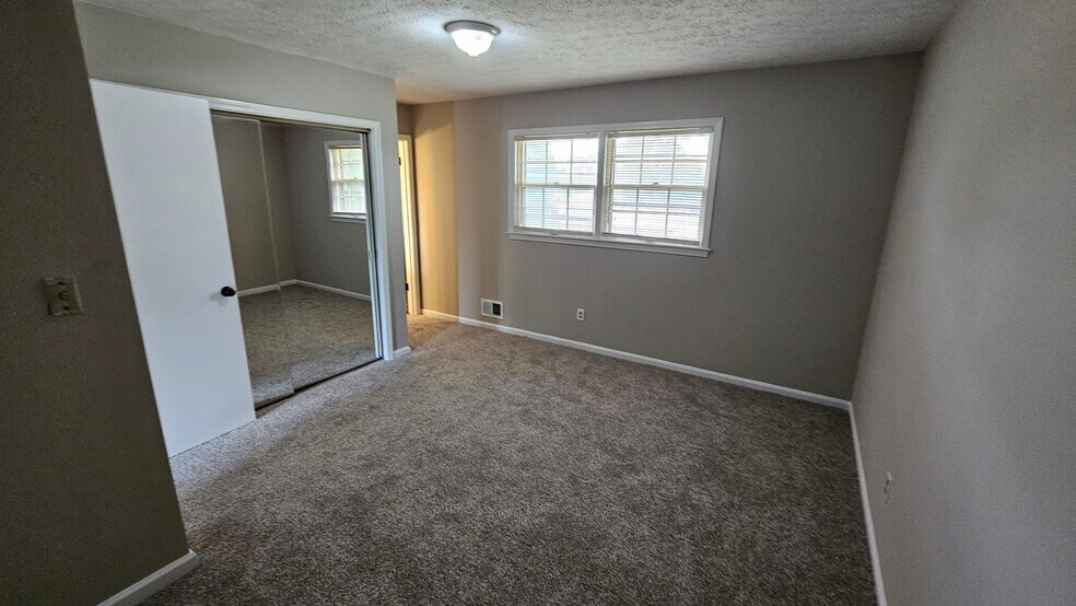 Primary Bedroom - 9323 Willowwood Way