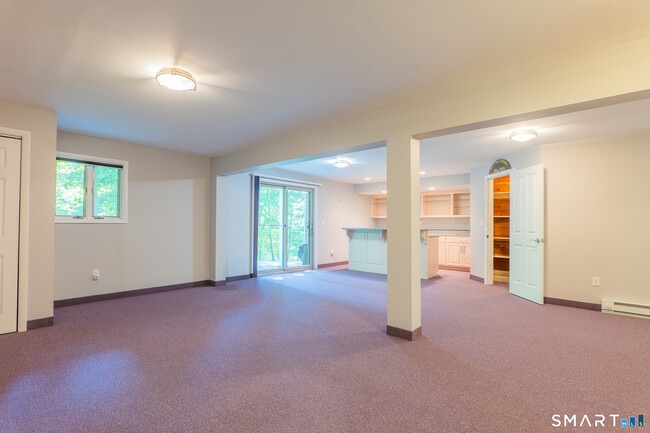 Building Photo - 32 Horseshoe Ridge Rd