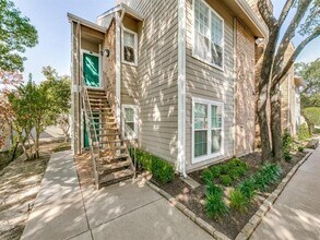 Building Photo - 8600 Coppertowne Ln