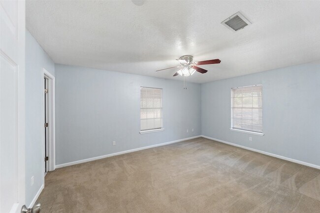 Building Photo - 11673 Robin Ln