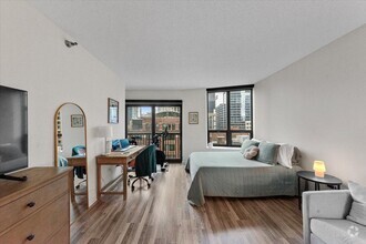 Building Photo - 0 bedroom in Chicago IL 60654