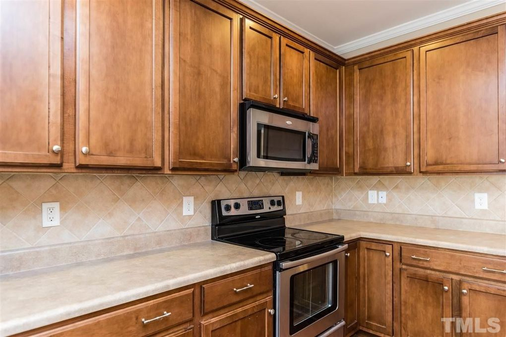 Building Photo - Room in Townhome on Keystone Park Dr
