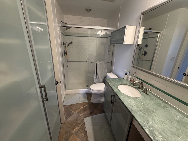 Building Photo - 4594 Genoa Cir