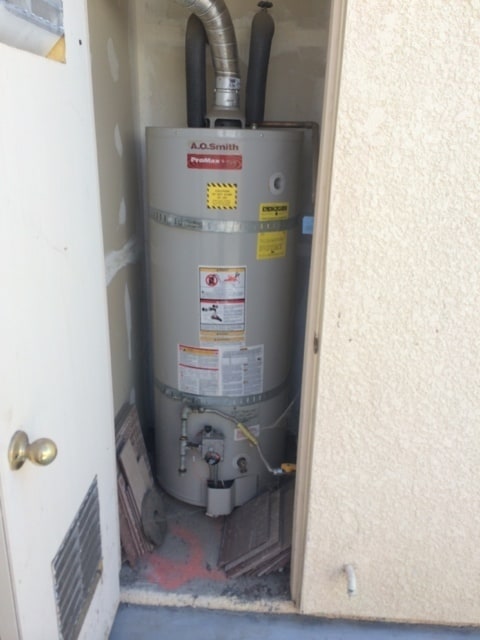 Building Photo - 2328 S Fallbrook Dr