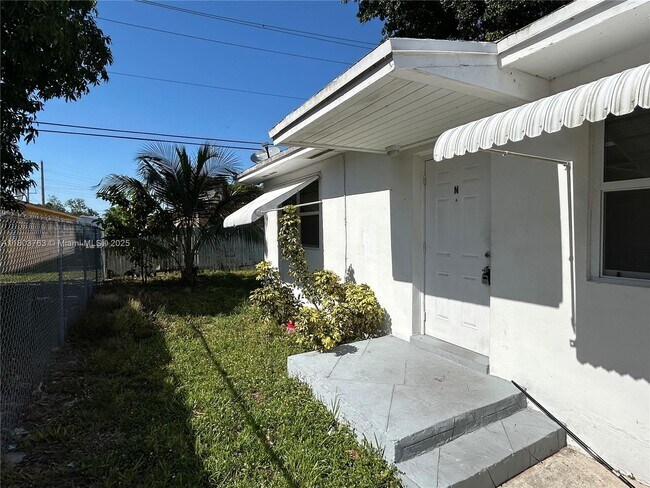 Primary Photo - 6241 Dawson St