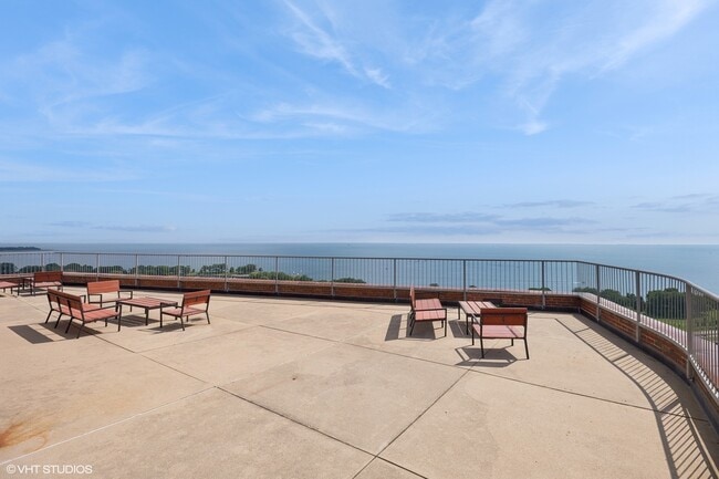 Building Photo - 3100 N Lake Shore Dr
