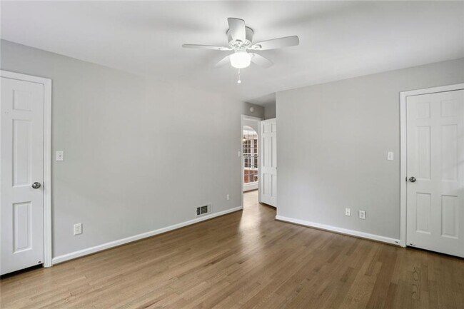Building Photo - 5224 N Peachtree Rd