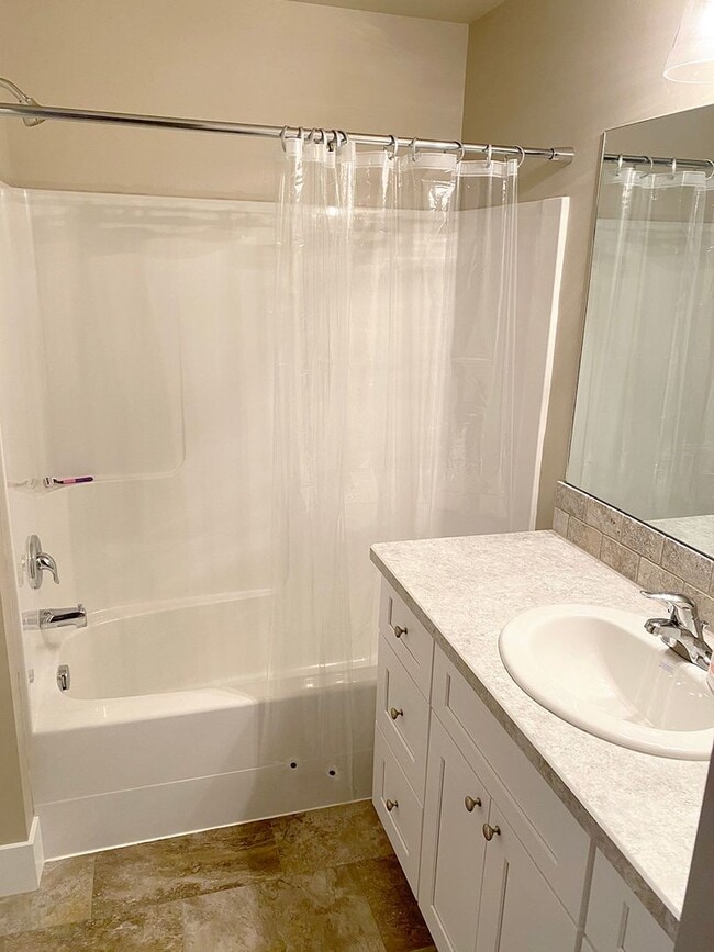 Building Photo - Beautiful Single Family Detached Home in N...