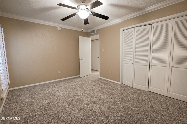 Building Photo - 4433 N Stanton St