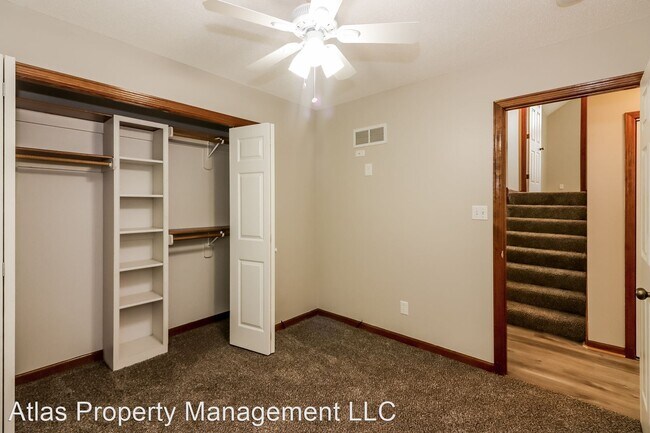 Building Photo - 3 br, 3 bath House - 704 Canter St