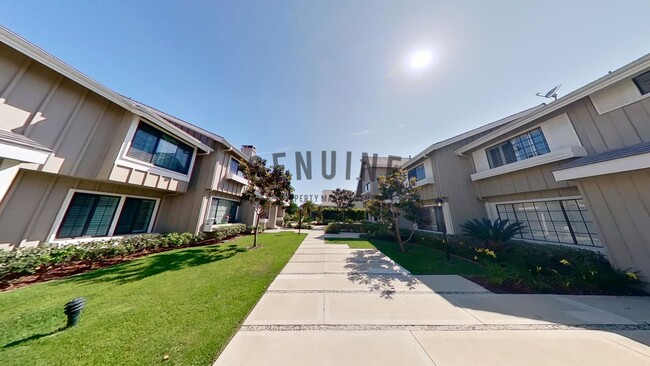 Building Photo - $500 off 1st Month - Seal Beach Condo Near...