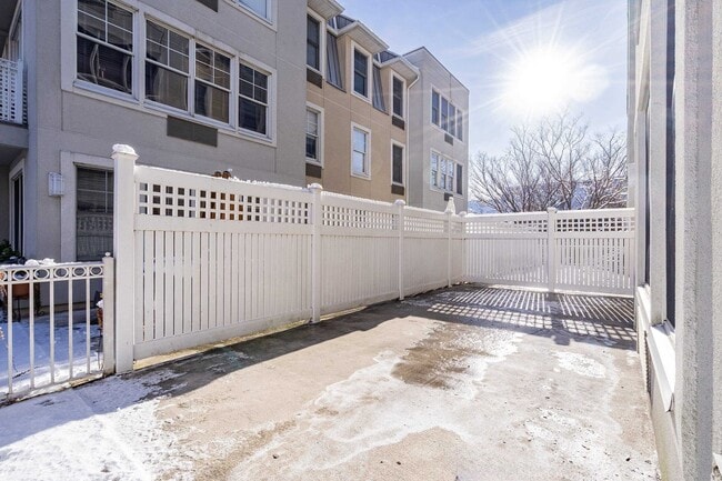 Building Photo - 30 CONSTITUTION Way