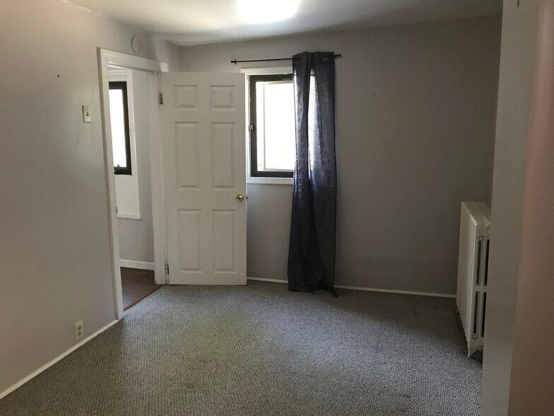 Third Floor Bedroom - 3513 W Allegheny Ave