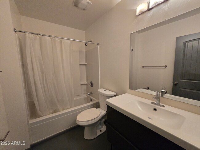 Building Photo - 2302 N 36th St