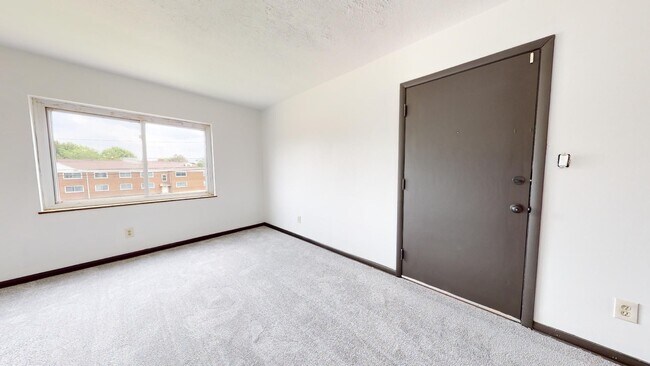 Building Photo - Parma - Ridgewood Lofts - 2 Bedroom - 1 Bath