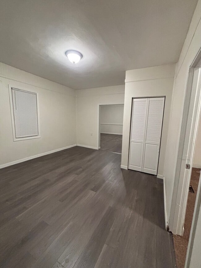 Building Photo - house