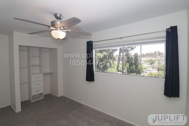 Building Photo - 2 bed 1.5 Bath Condo Available Soon
