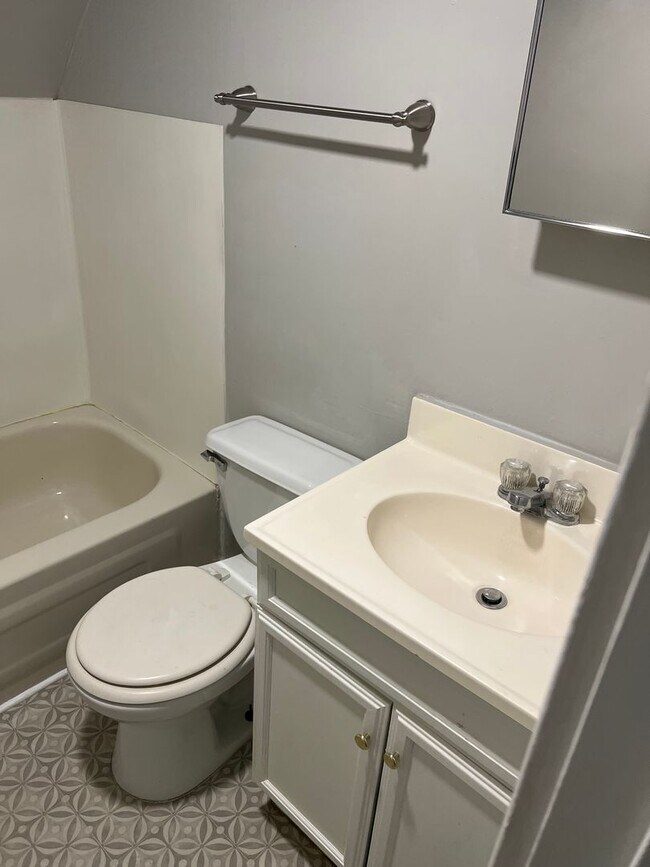 Building Photo - 1 Bed / 1 Bath unit near ISU campus