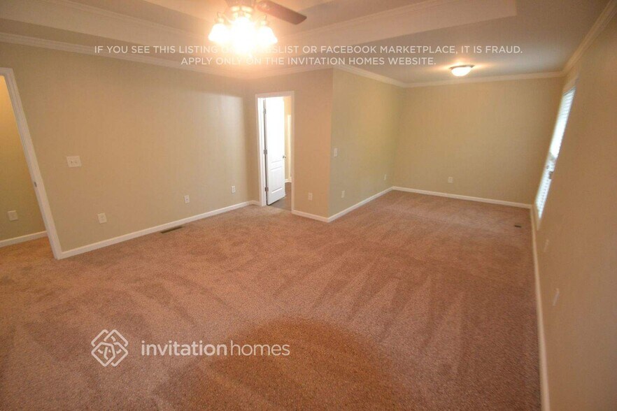 Building Photo - 5721 Flowers Ridge SW