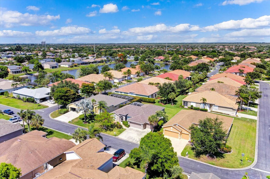 Building Photo - 16901 Colony Lakes Blvd
