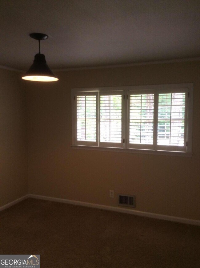 Building Photo - 290 Burke Cir