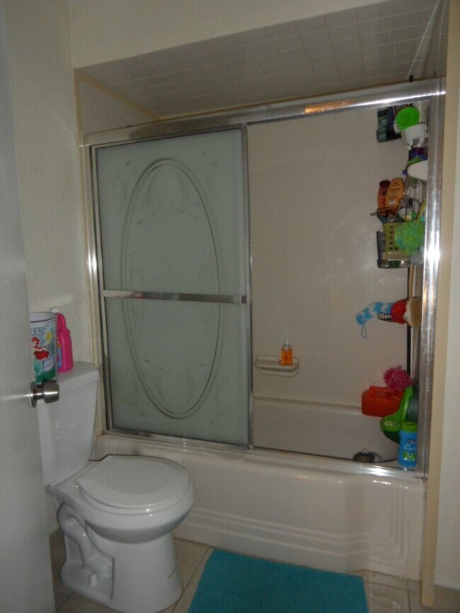 Building Photo - 3B/2B Beautiful & Spacious Townhome At Dan...