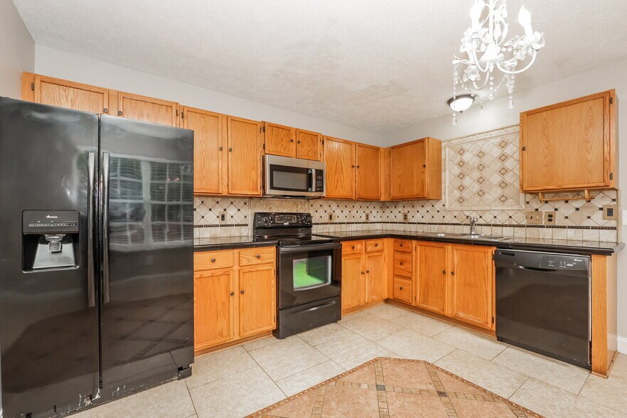 Building Photo - 1627 Jo Ann Dr