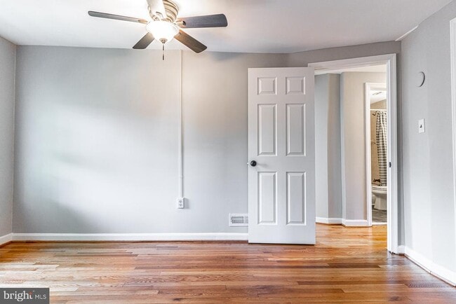 Building Photo - 2759 W George Mason Rd