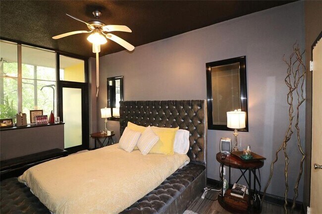 Building Photo - 3060 Pharr Ct N Northwest