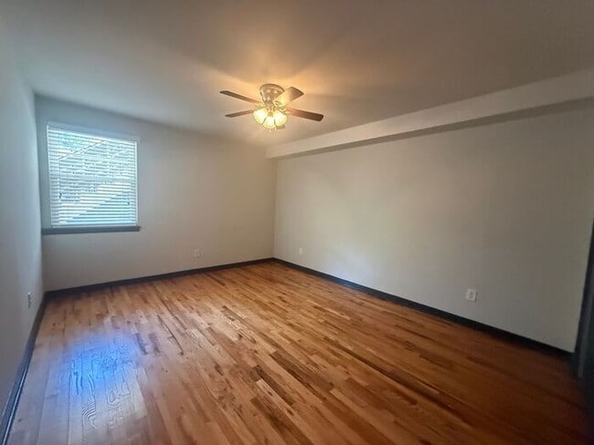 Building Photo - Renovated 1 Bedroom in South Nashville - $99 Deposit Special!