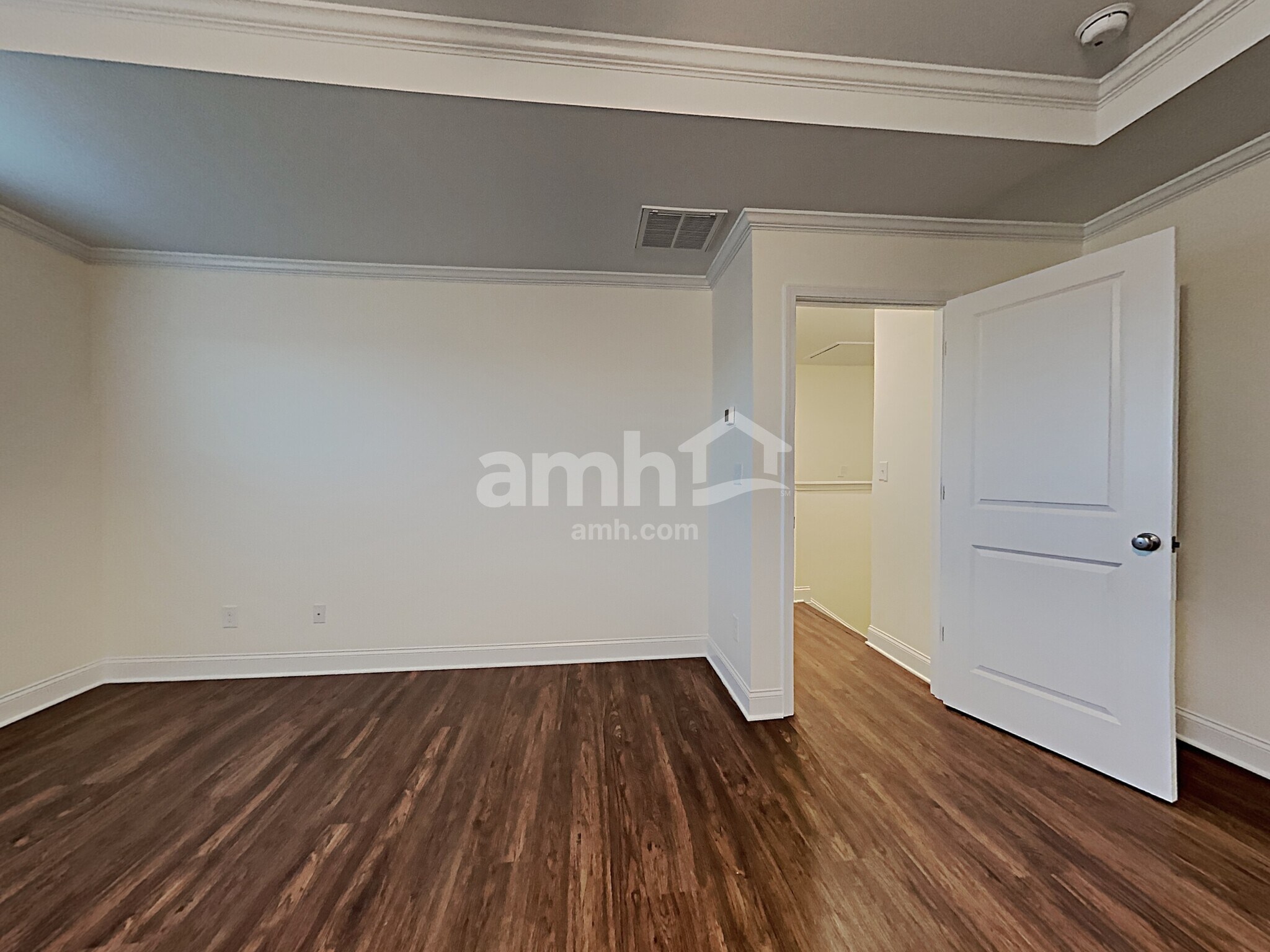 Building Photo - 144 Twin River Dr