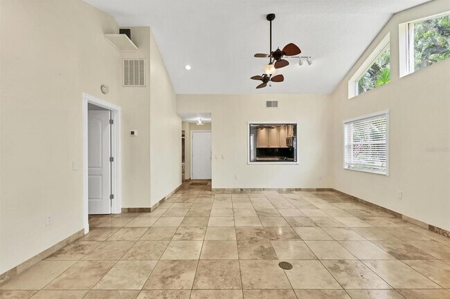 Building Photo - 4949 Village Garden Dr