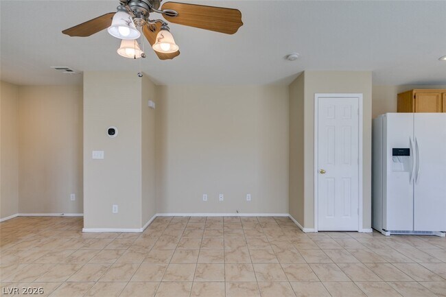 Building Photo - 1170 Orange Meadow St