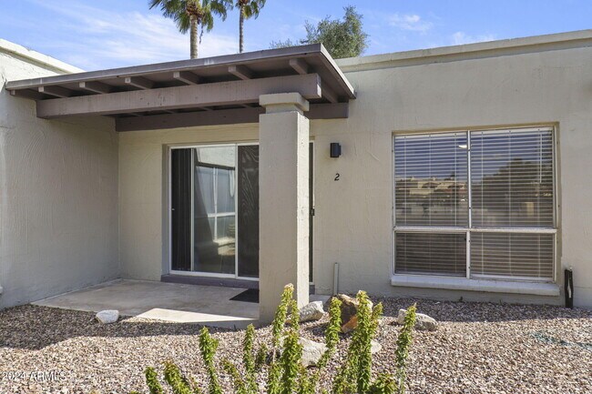 Building Photo - 16819 E Gunsight Dr