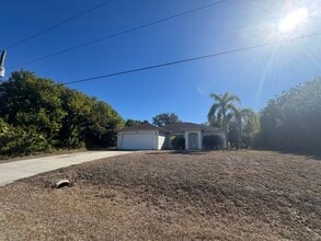 Building Photo - 3104 Tonkin Dr