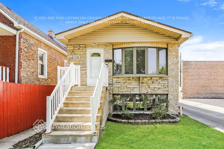 Primary Photo - 11114 S Troy St