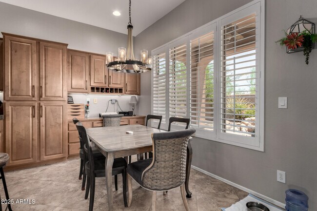 Building Photo - 2735 W Plum Hollow Dr
