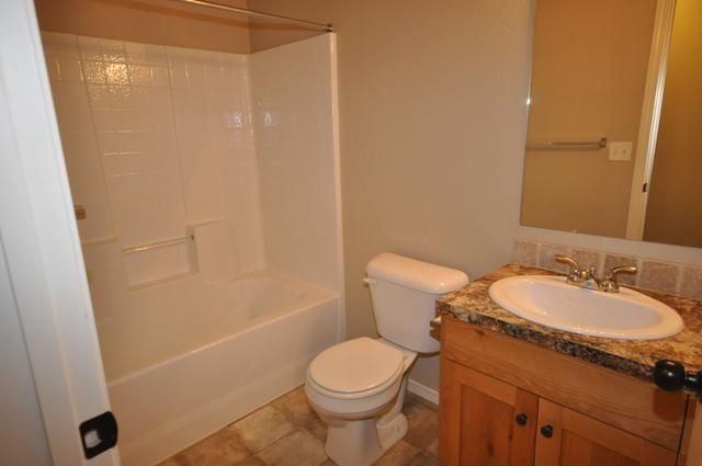 Building Photo - 5700 S Summit Creek Way