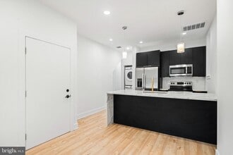 Building Photo - 1949 N 32nd St