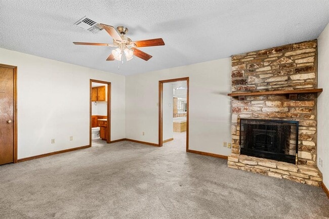 Building Photo - 108 Augusta Ln