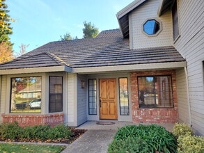 Building Photo - "Spacious 4-Bed, 3-Bath Oasis in Gold River with pool!"